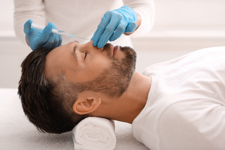Las diferencias entre la rinoplastia tradicional vs. ultrasónica