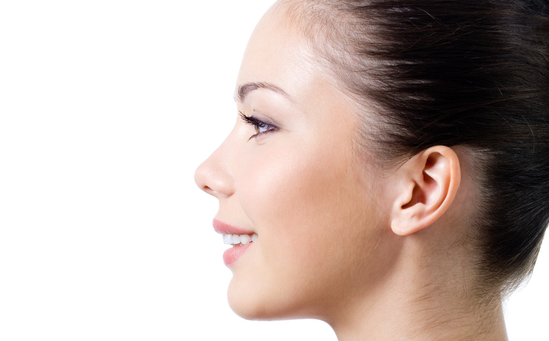 Rinoplastia y autoestima: cómo la cirugía puede mejorar tu confianza
